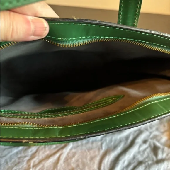 Louis Vuitton Saint Jacques PM – Borneo Green Epi Leather - Picture 6 of 10